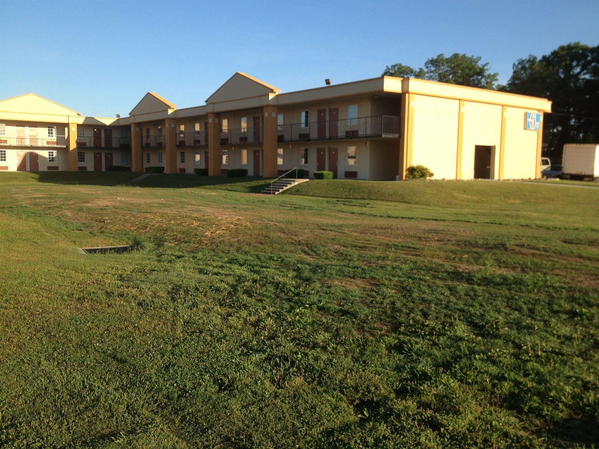 Executive Hotel Crossville